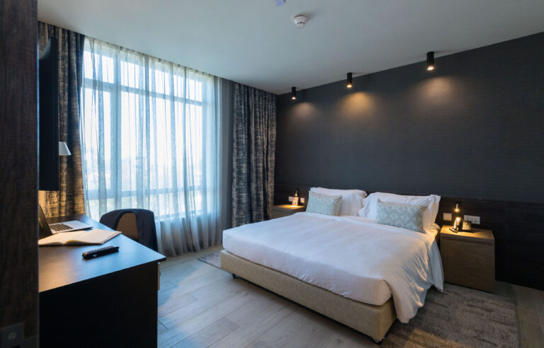 DarkShadeBedroom2